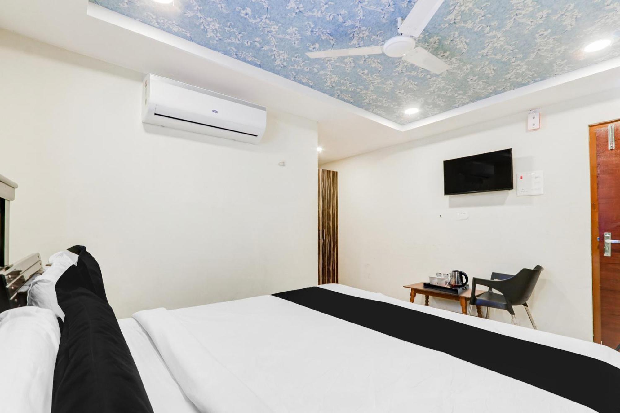 Super Collection O Bommarilu Warangal Hotel ภายนอก รูปภาพ