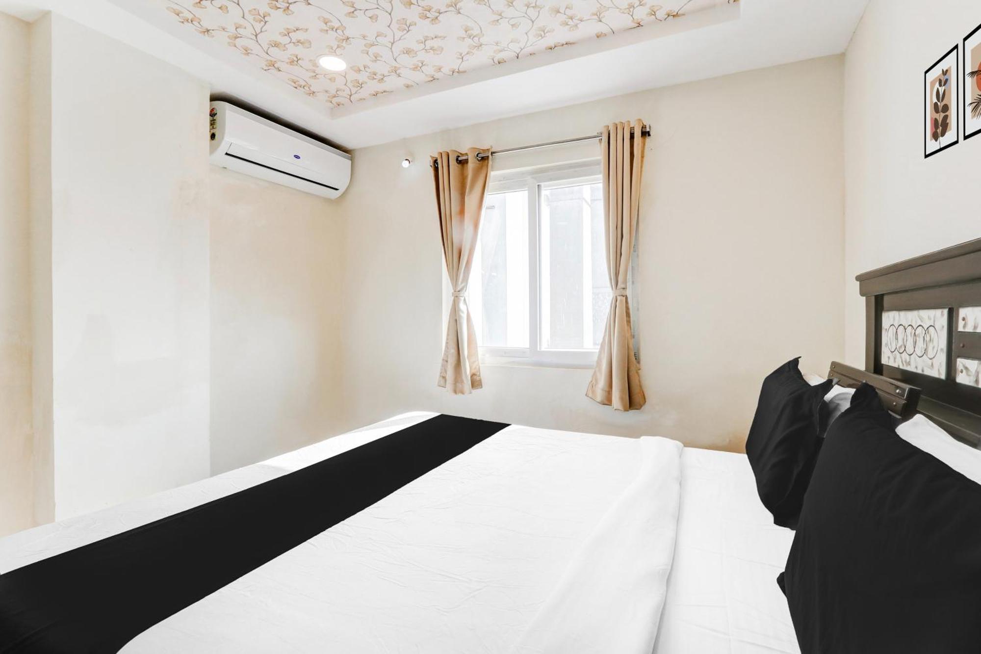 Super Collection O Bommarilu Warangal Hotel ภายนอก รูปภาพ